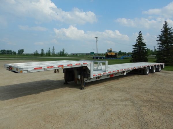 Reitnouer-Tridem-LoPro-Step-Deck-Trailer