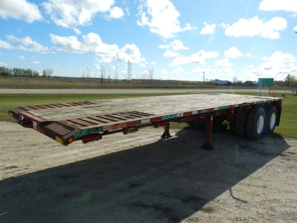Doepker-Super-B-Flat-Deck-Pup-Trailer
