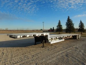Wilson-Tandem-Aluminum-Combo-Step-Deck-Trailer