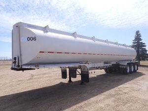 Columbia-Tandem-Aluminum-Tanker-Trailer