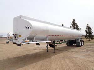 Fruehauf-Tandem-Aluminum-Tanker-Trailer