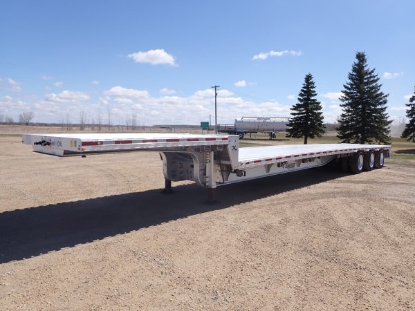Extreme-Tridem-Aluminum-Step-Deck-Trailer